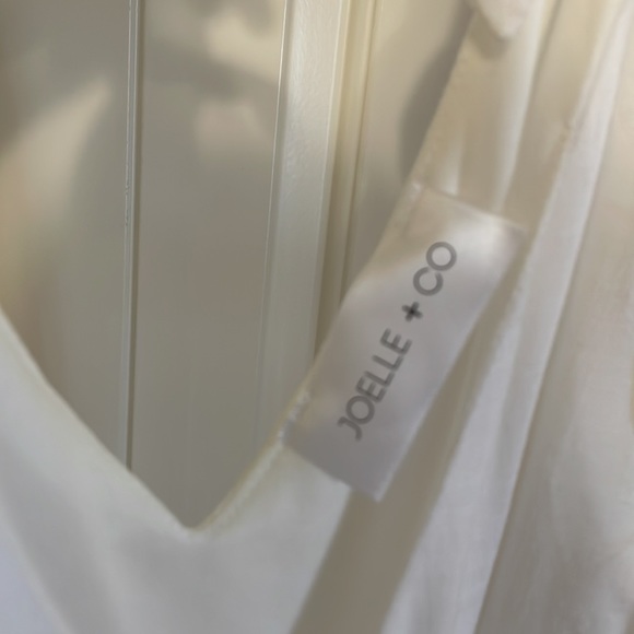 NWOT Joelle + Co White Tie-Knot Tank Size Small - Picture 4 of 4